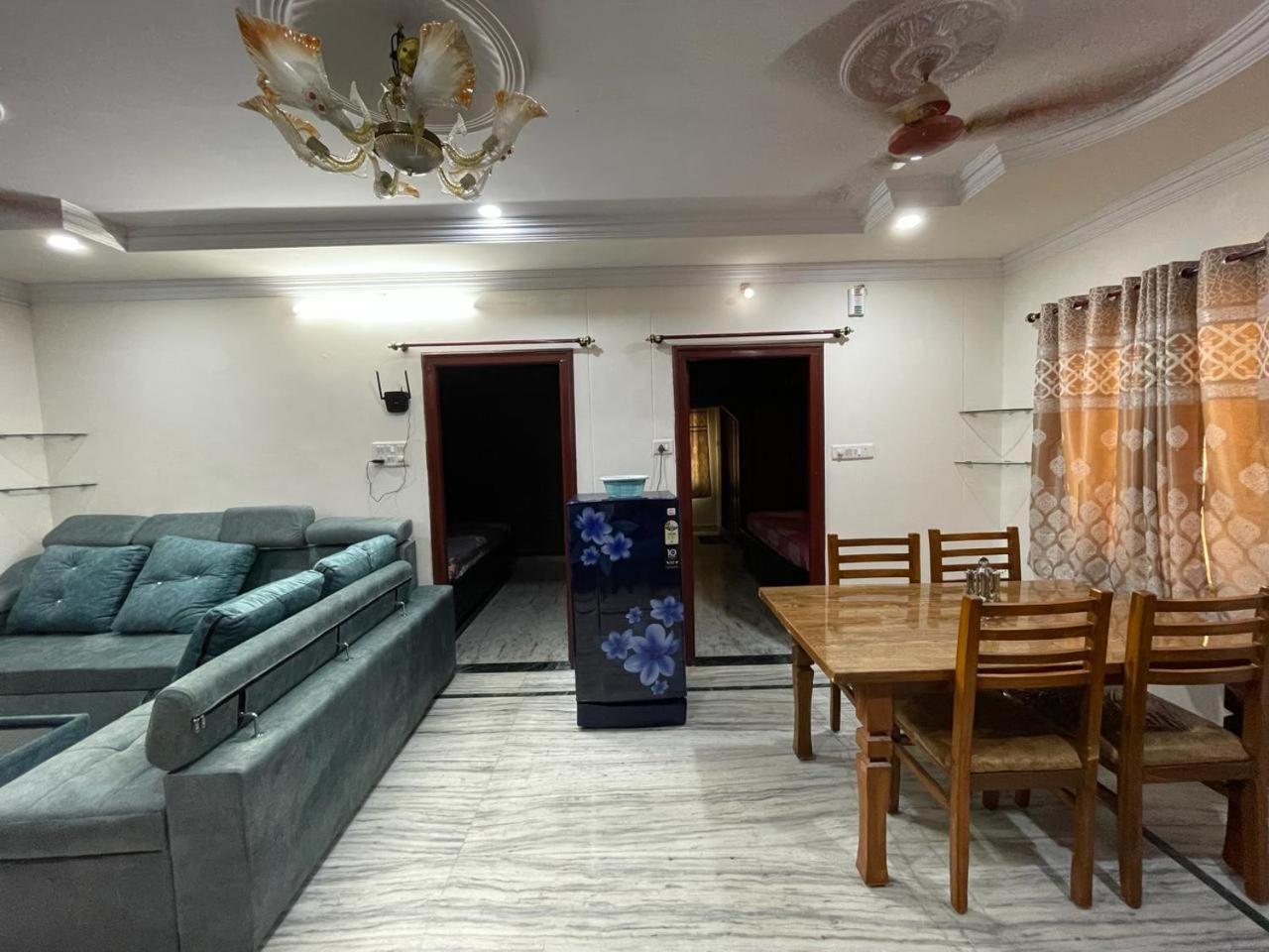 Servostay 5 Fully Furnished 2 Bhk Flats In Mvp Colony, Vizag Visakhapatnam Buitenkant foto