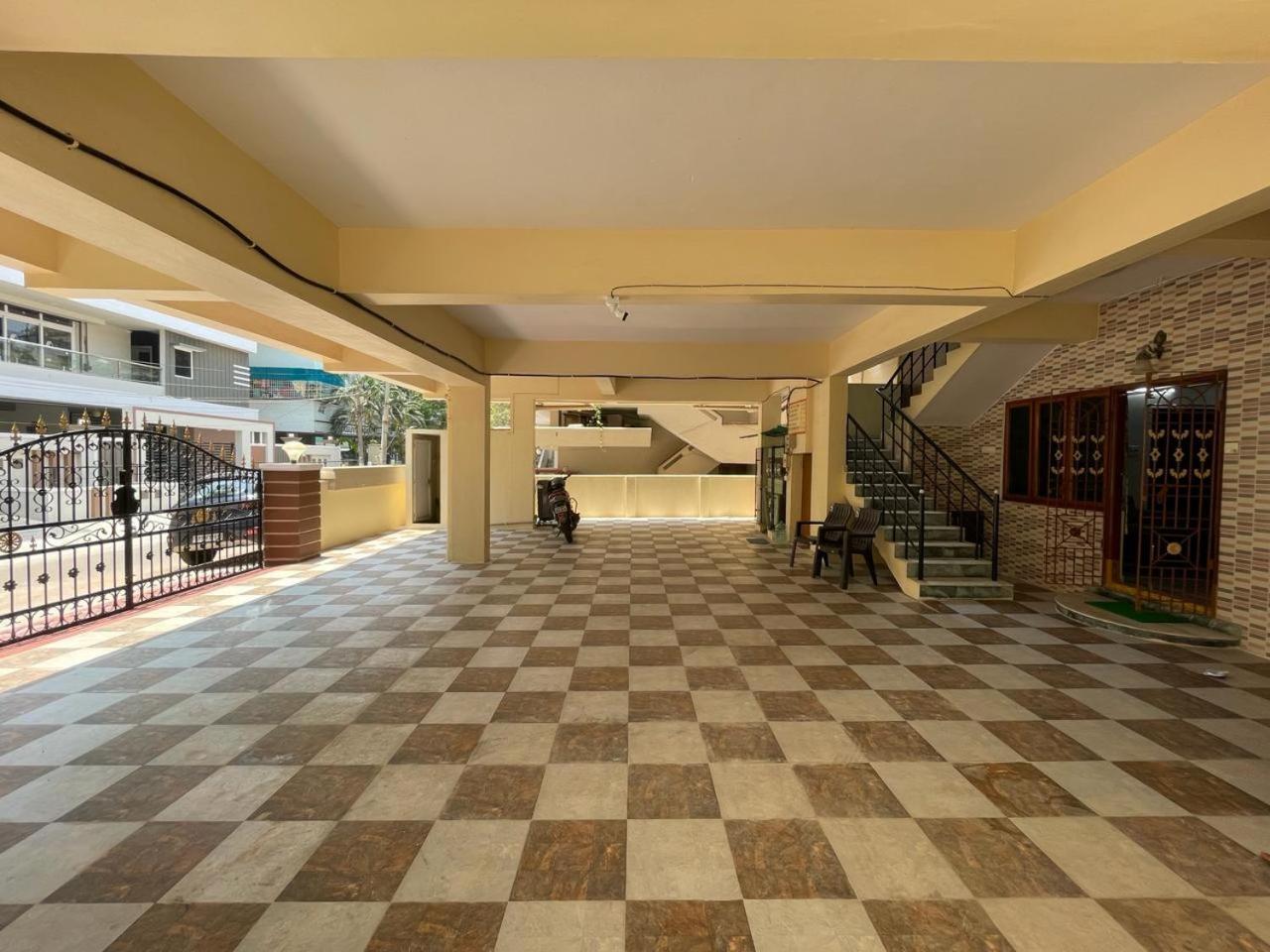 Servostay 5 Fully Furnished 2 Bhk Flats In Mvp Colony, Vizag Visakhapatnam Buitenkant foto